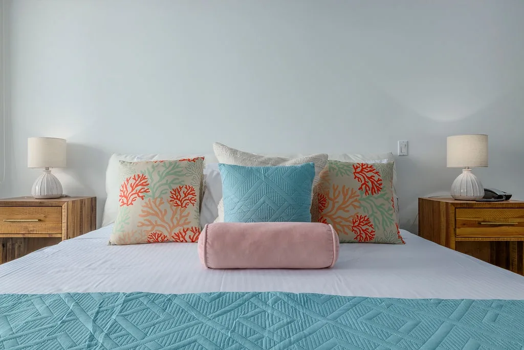 3BS-Azure516 - Modern 3BR Corner Condo | Ocean Views