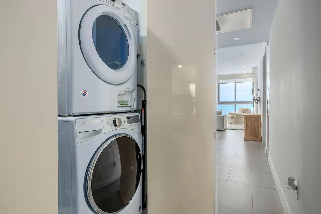 3BS-Azure516 - Modern 3BR Corner Condo | Ocean Views