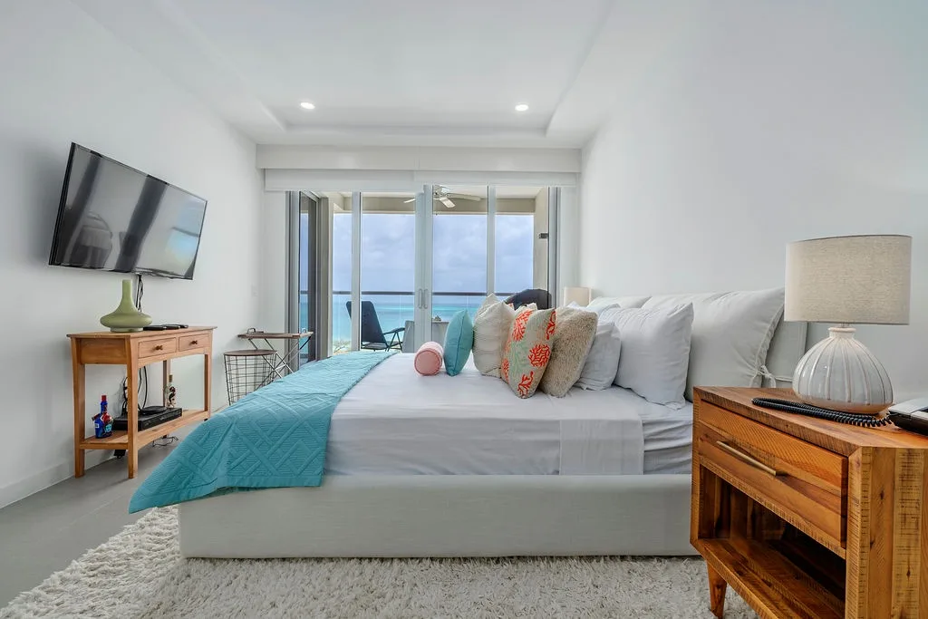 3BS-Azure516 - Modern 3BR Corner Condo | Ocean Views