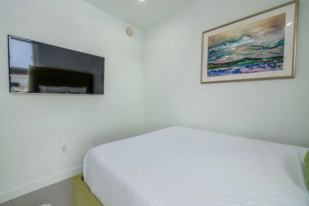 3BS-Azure516 - Modern 3BR Corner Condo | Ocean Views