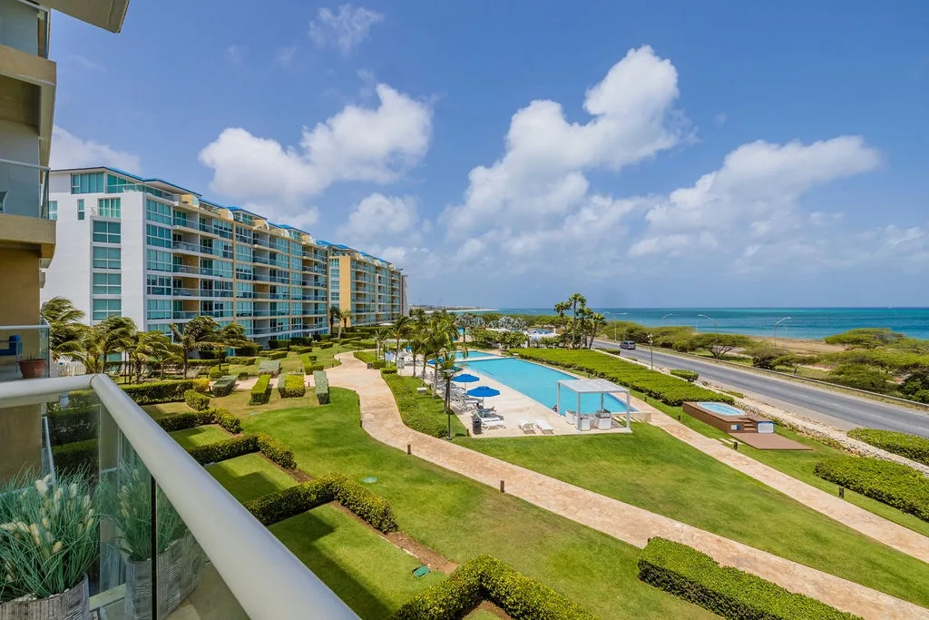 2BS-Blue312 - Sip of Sunshine Condo Oceanfront in Aruba