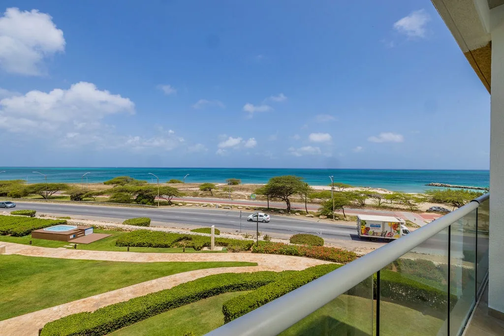 2BS-Blue312 - Sip of Sunshine Condo Oceanfront in Aruba