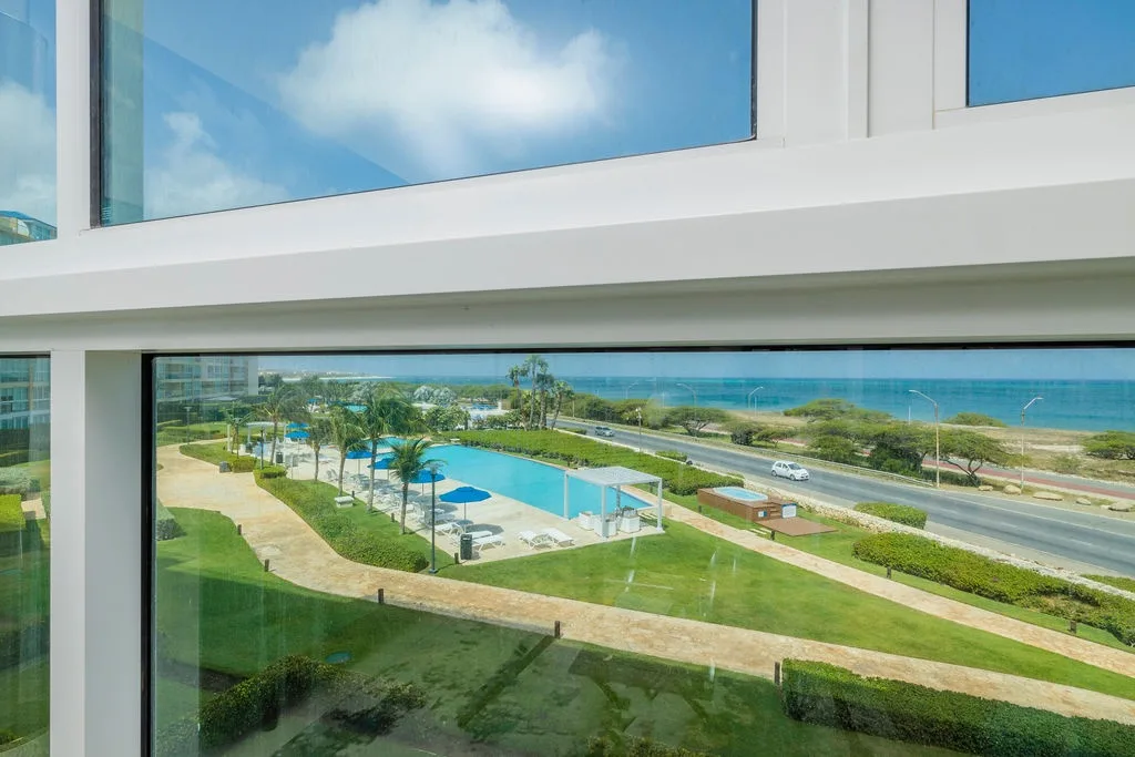2BS-Blue312 - Sip of Sunshine Condo Oceanfront in Aruba