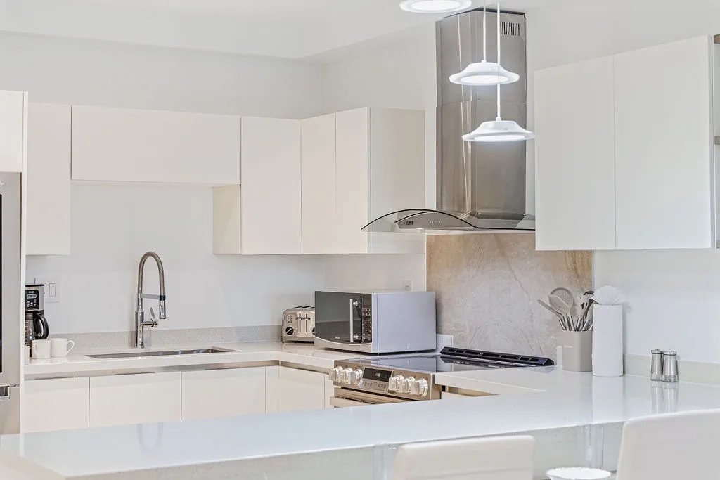 1BS-Coral1G - Modern 1BR Oceanfront Condo in Aruba
