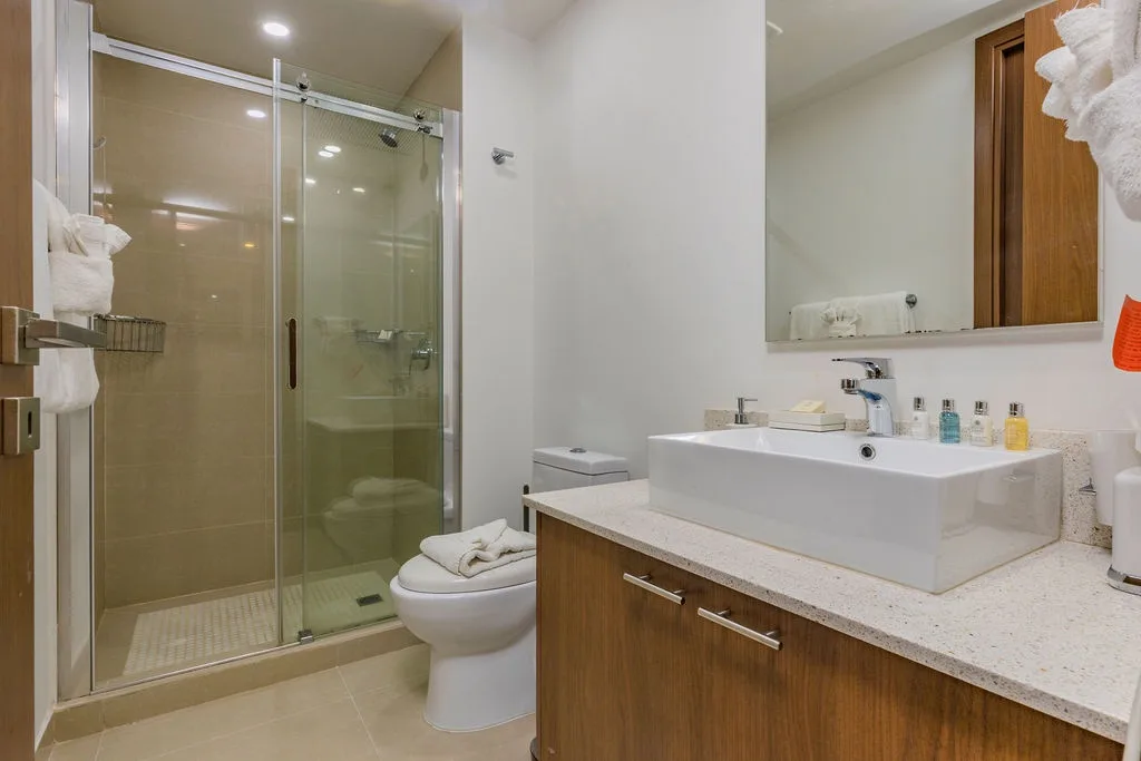 1BS-Blue514 - All you need is the beach and an Ocean View!