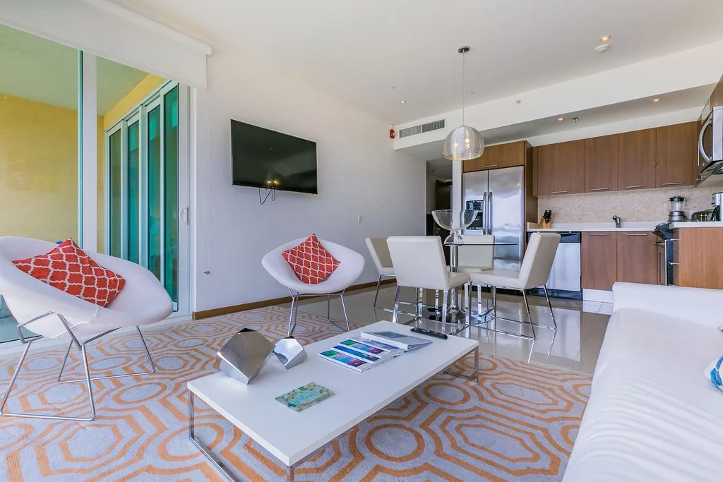 1BS-Blue514 - All you need is the beach and an Ocean View!