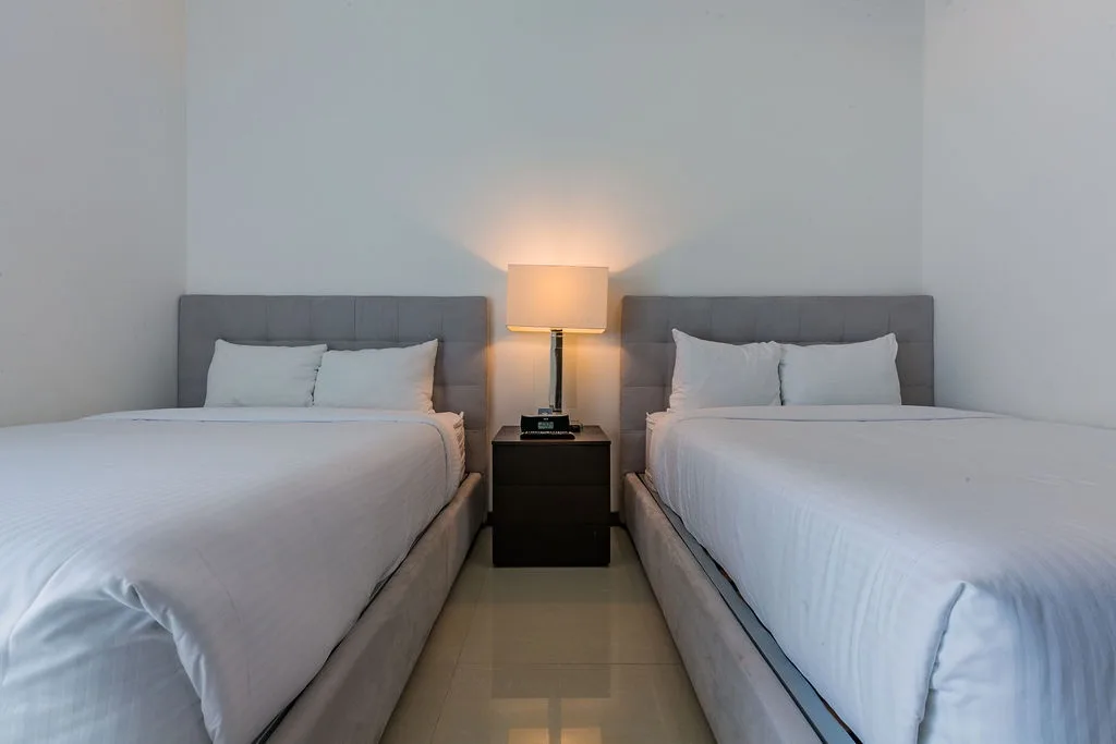 1BS-Blue514 - All you need is the beach and an Ocean View!