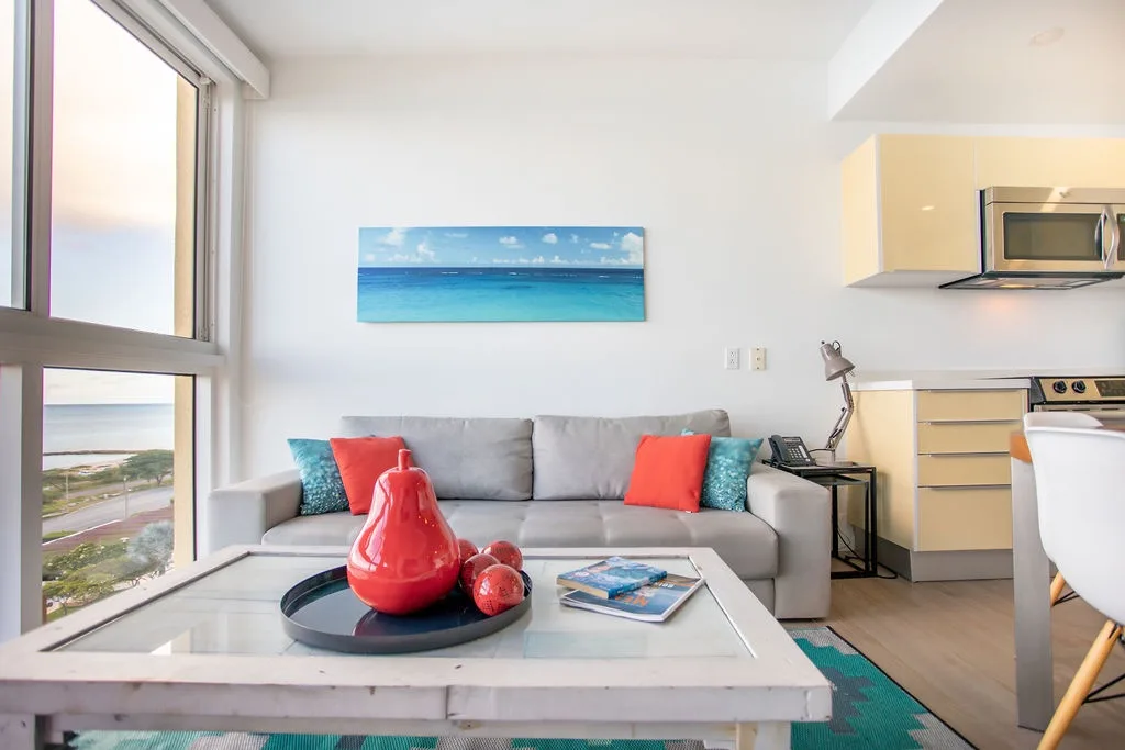 2BS-Blue636 - Ultramodern Beach condo with an accent red energy