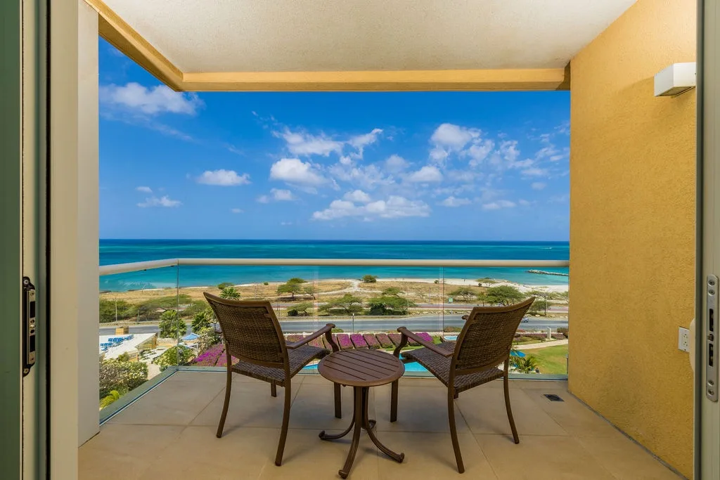 3BPH-BluePH2-2 - Aruba Family Friendly Oceanview PH with Hot Tub