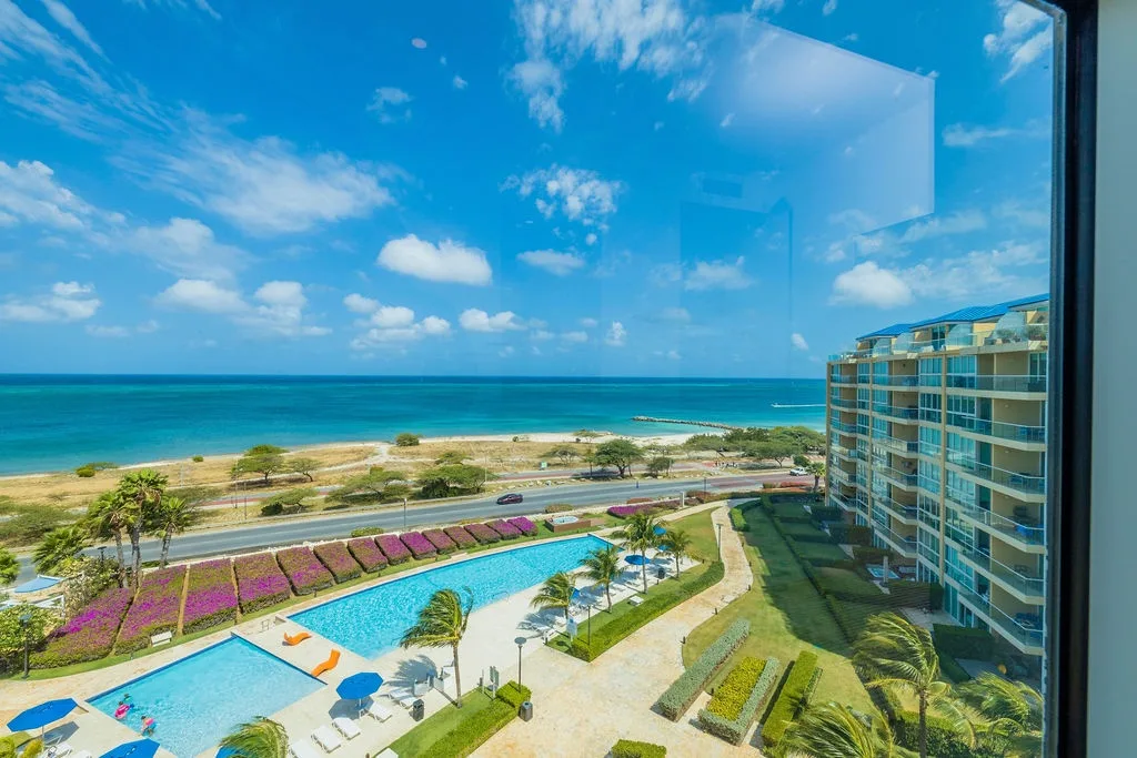 3BPH-BluePH2-2 - Aruba Family Friendly Oceanview PH with Hot Tub