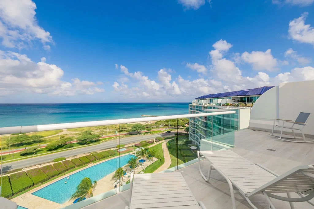 3BPH-BluePH2-2 - Aruba Family Friendly Oceanview PH with Hot Tub