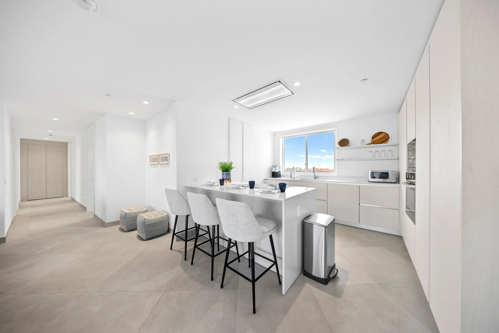 A360.E52 - Luxury Coastal Condo with Panoramic Views of Aruba
