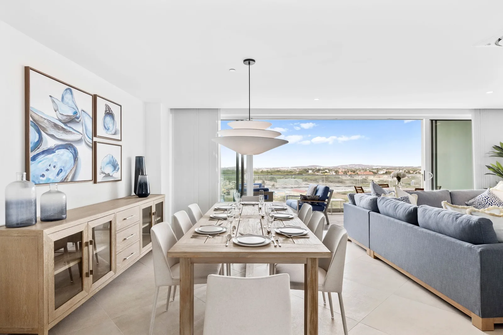 A360.E52 - Luxury Coastal Condo with Panoramic Views of Aruba
