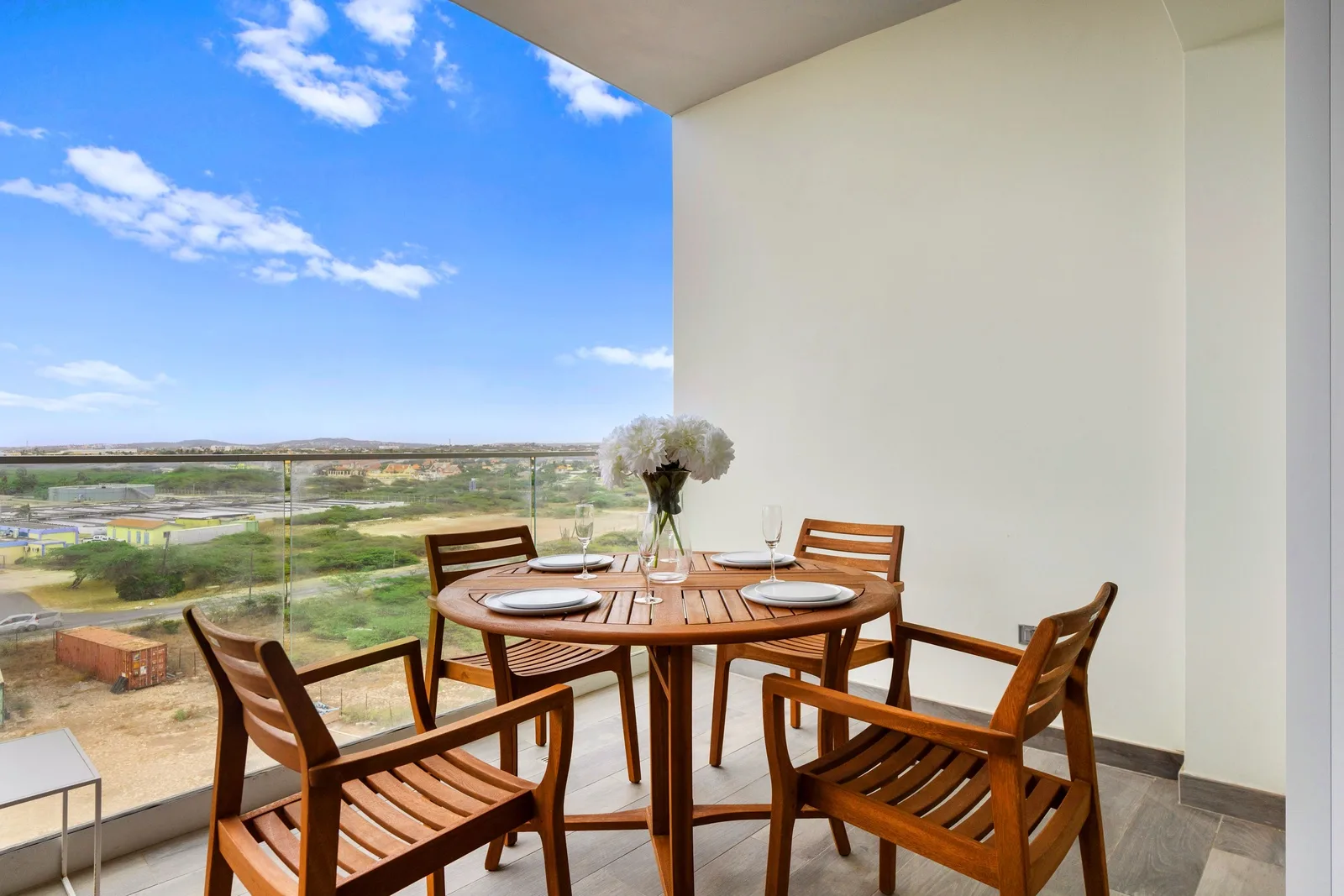 A360.E52 - Luxury Coastal Condo with Panoramic Views of Aruba
