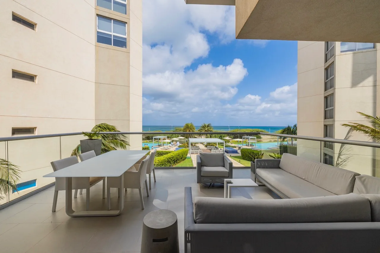 2BS-Azure232 - Luxury Oceanfront Condo at Azure | Eagle Beach