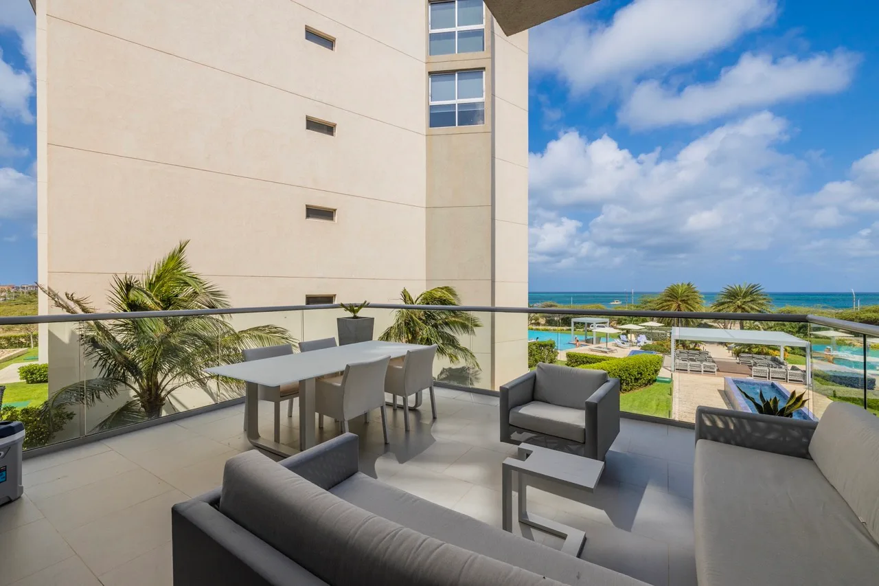 2BS-Azure232 - Luxury Oceanfront Condo at Azure | Eagle Beach