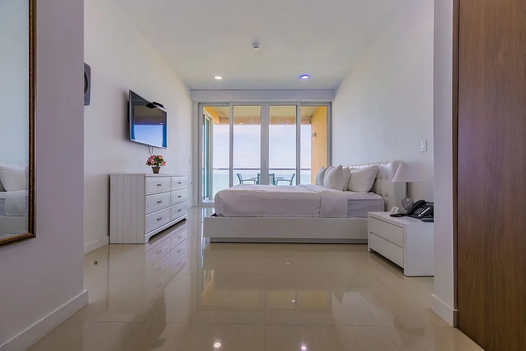 2BS-Blue522 - Bright and Modern Oceanview Getaway 2BDR unit.