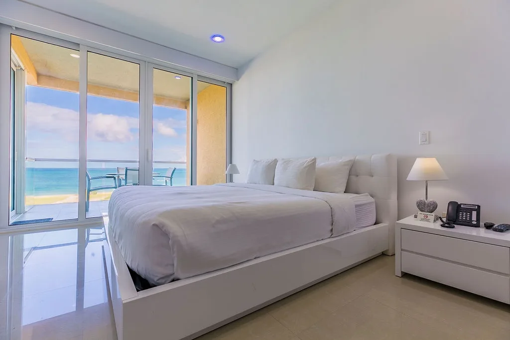 2BS-Blue522 - Bright and Modern Oceanview Getaway 2BDR unit.