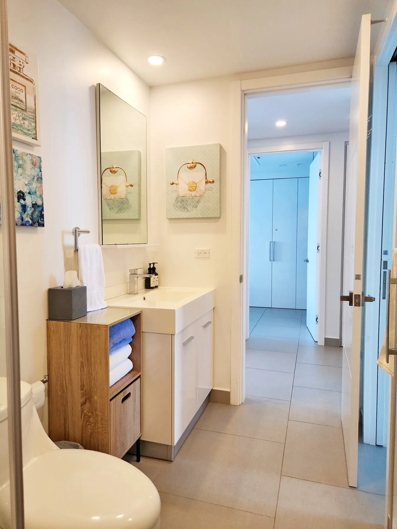 2BS-Azure623 - Author’s Beach Chic Ocean View Condo