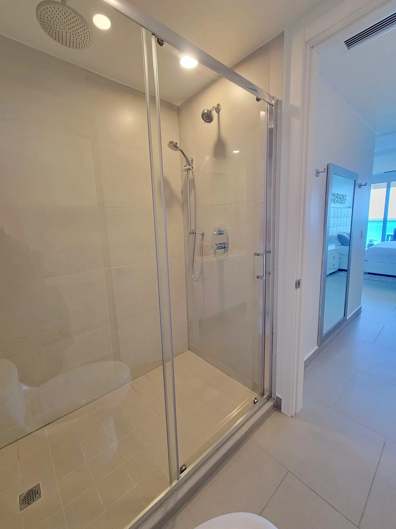 2BS-Azure623 - Author’s Beach Chic Ocean View Condo
