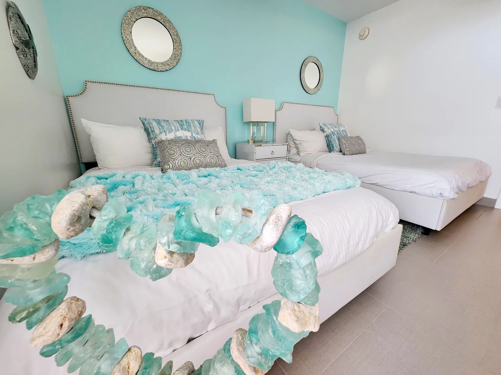2BS-Azure623 - Author’s Beach Chic Ocean View Condo