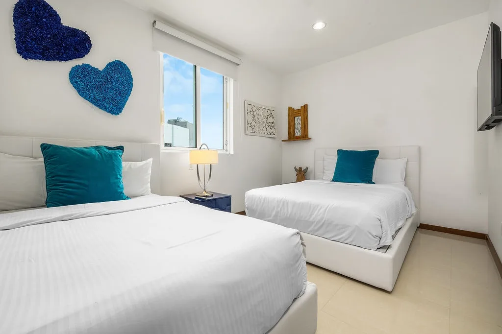 3BS-Blue511 - The Heart of Aruba Condo