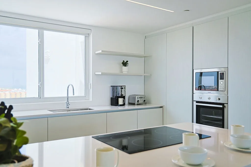 A360.E62- Luxury 3BR Suite with Terrace Near Eagle Beach