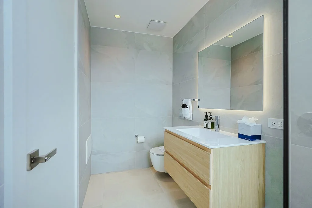 A360.E62- Luxury 3BR Suite with Terrace Near Eagle Beach