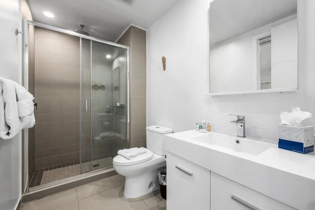 2BSGF-Azure114 - Luxurious Beach Vibes Retreat w/ Private Hot Tub