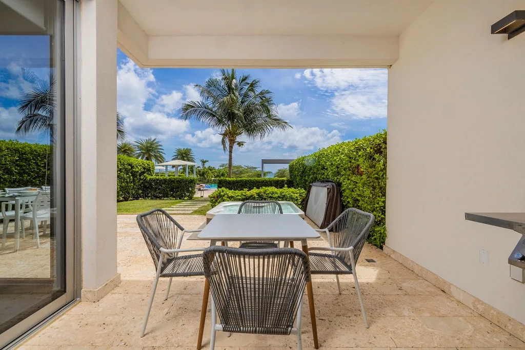 2BSGF-Azure114 - Luxurious Beach Vibes Retreat w/ Private Hot Tub
