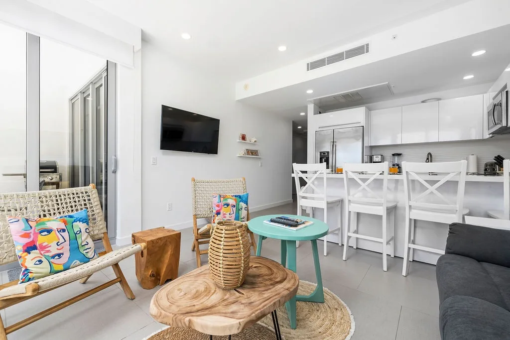 2BSGF-Azure114 - Luxurious Beach Vibes Retreat w/ Private Hot Tub