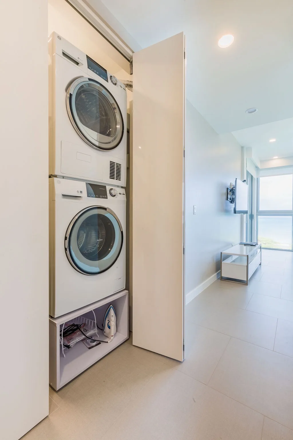 2BS-Azure413 - Modern Condo with Ocean View; Ready for Work or Play or Both!