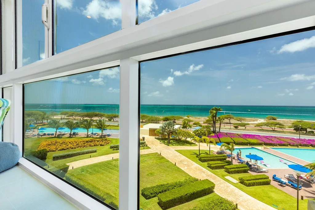1BS-Blue424 - Convenience and luxury Condo for 4