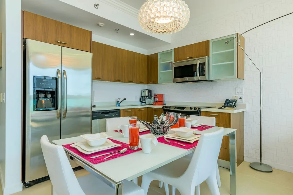 1BS-Blue424 - Convenience and luxury Condo for 4