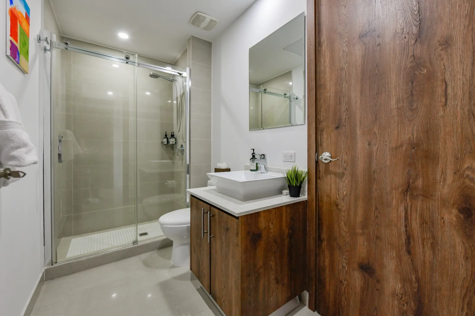 3BS-Blue226 - Luxury 5* 3 bdr Oceanfront condo between both Eagle & Palm Beach!