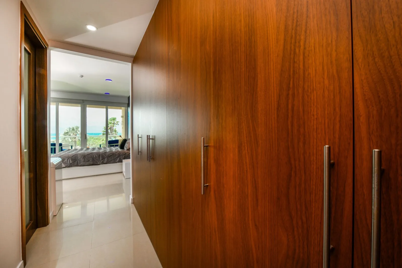 3BS-Blue226 - Luxury 5* 3 bdr Oceanfront condo between both Eagle & Palm Beach!