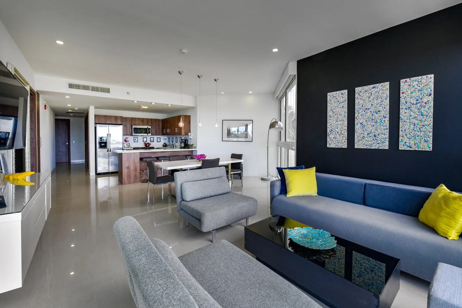 3BS-Blue226 - Luxury 5* 3 bdr Oceanfront condo between both Eagle & Palm Beach!