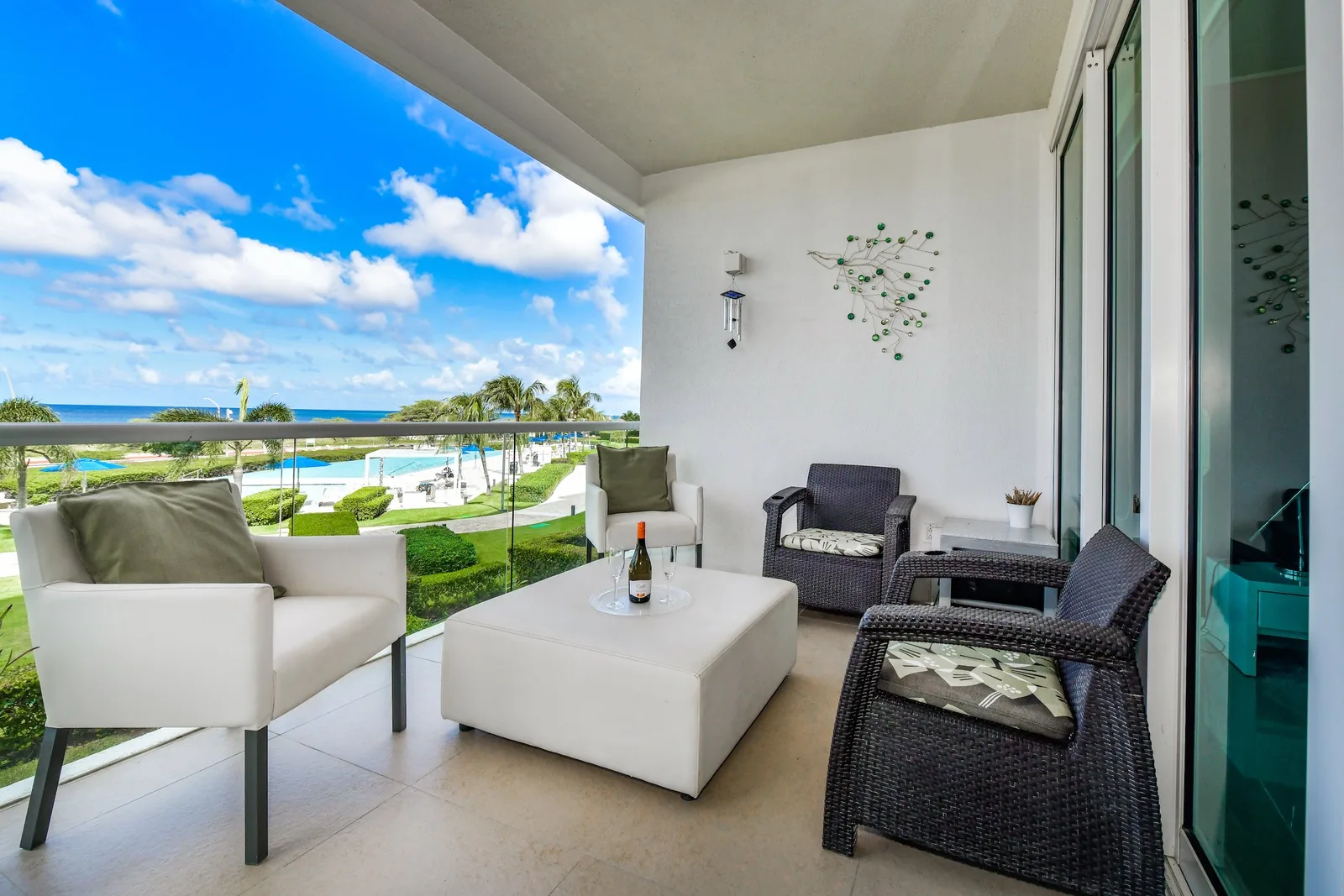 3BS-Blue226 - Luxury 5* 3 bdr Oceanfront condo between both Eagle & Palm Beach!