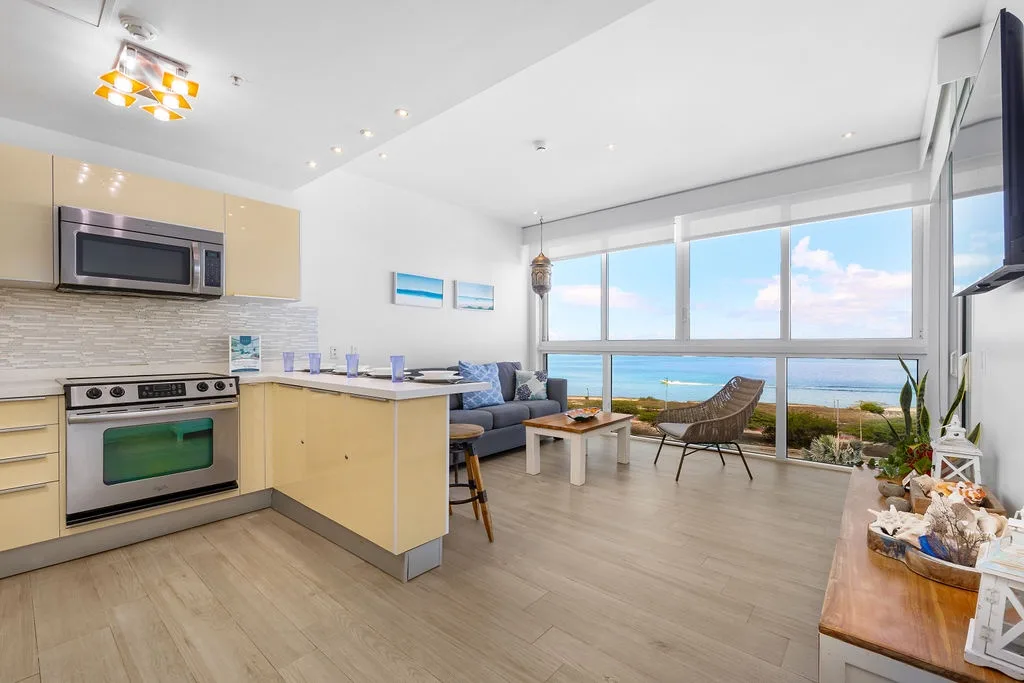 2BS-Blue532 - Luxurious Oceanfront 2-Bedroom Condo in Aruba