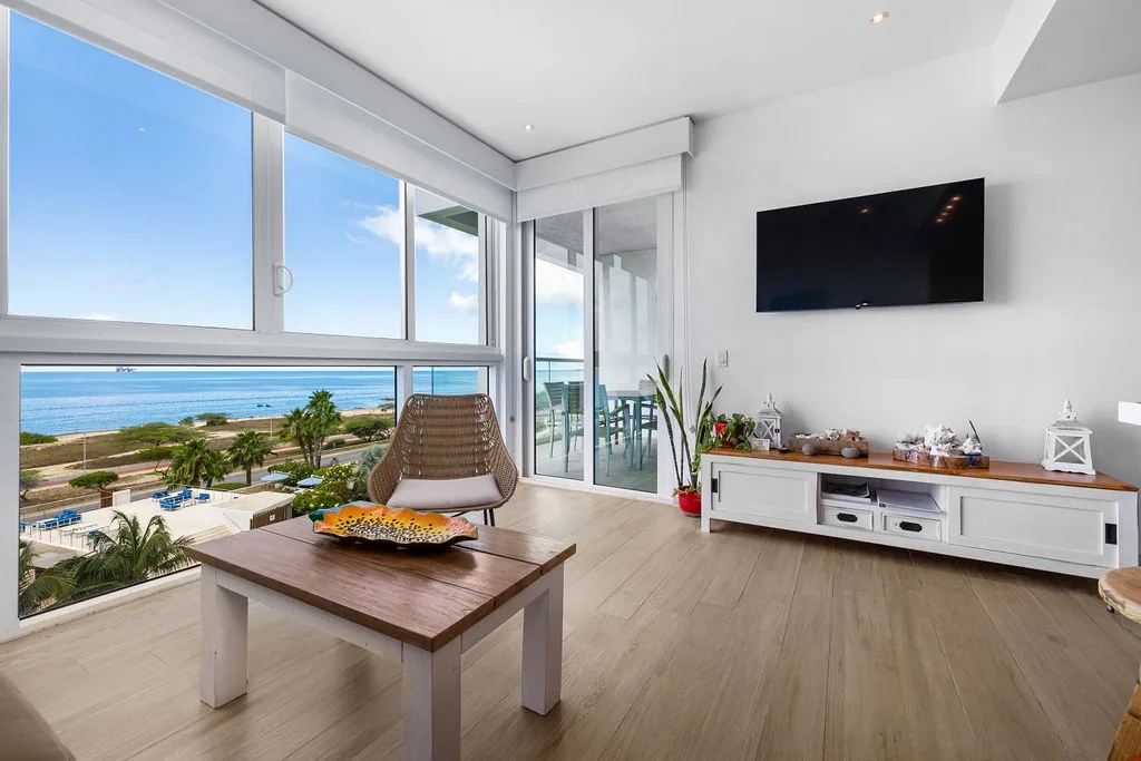 2BS-Blue532 - Luxurious Oceanfront 2-Bedroom Condo in Aruba