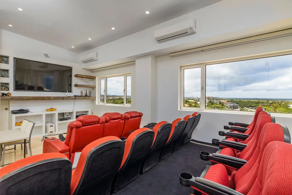 5BPH-Coral15 - Oceanfront Exclusive Penthouse with Stunning Views and Private Pool Home-Theater Included