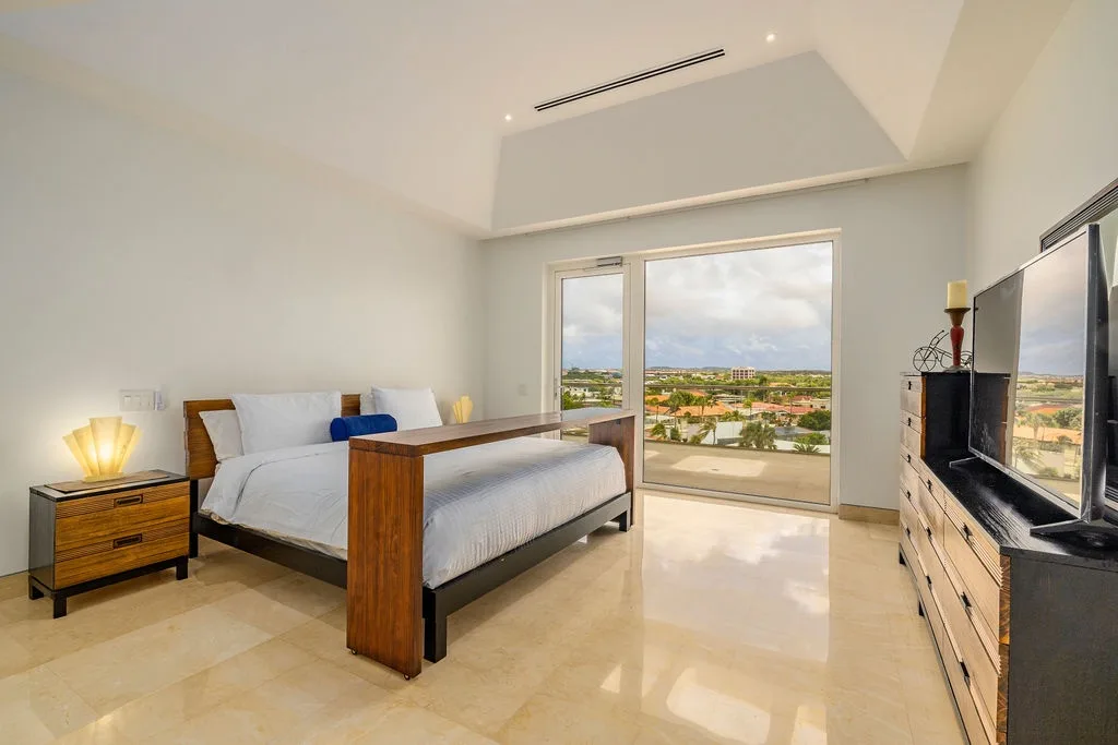 5BPH-Coral15 - Oceanfront Exclusive Penthouse with Stunning Views and Private Pool Home-Theater Included