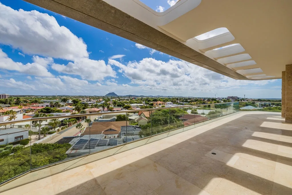 5BPH-Coral15 - Oceanfront Exclusive Penthouse with Stunning Views and Private Pool Home-Theater Included