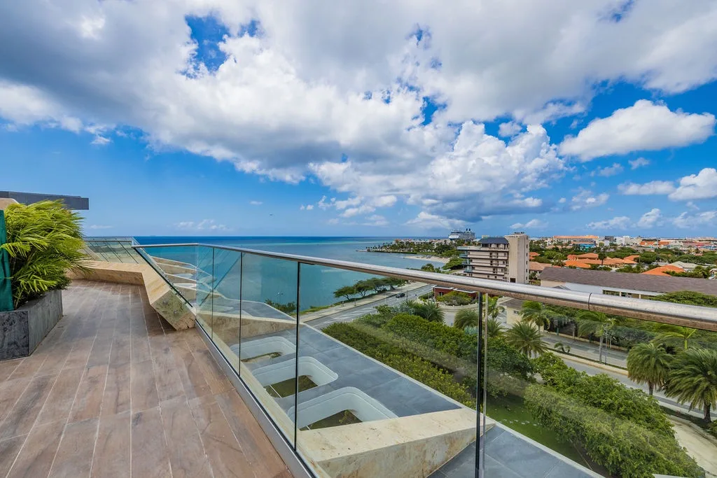 5BPH-Coral15 - Oceanfront Exclusive Penthouse with Stunning Views and Private Pool Home-Theater Included