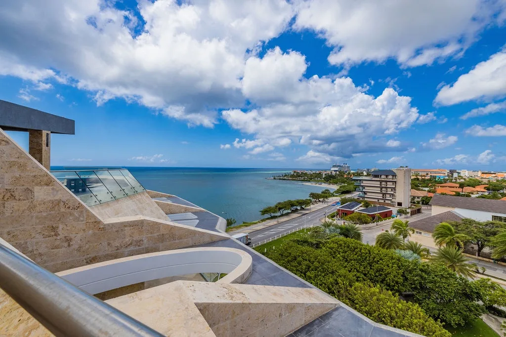 5BPH-Coral15 - Oceanfront Exclusive Penthouse with Stunning Views and Private Pool Home-Theater Included