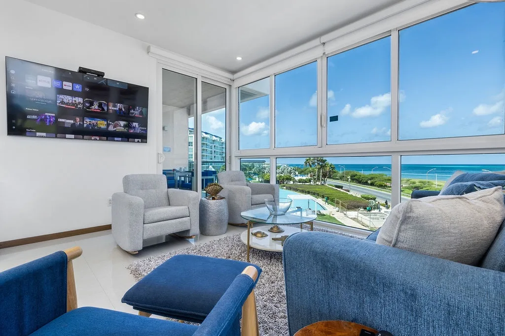 3BS-Blue311 - Let the Sea Set You Free with This 3BDR Corner Unit