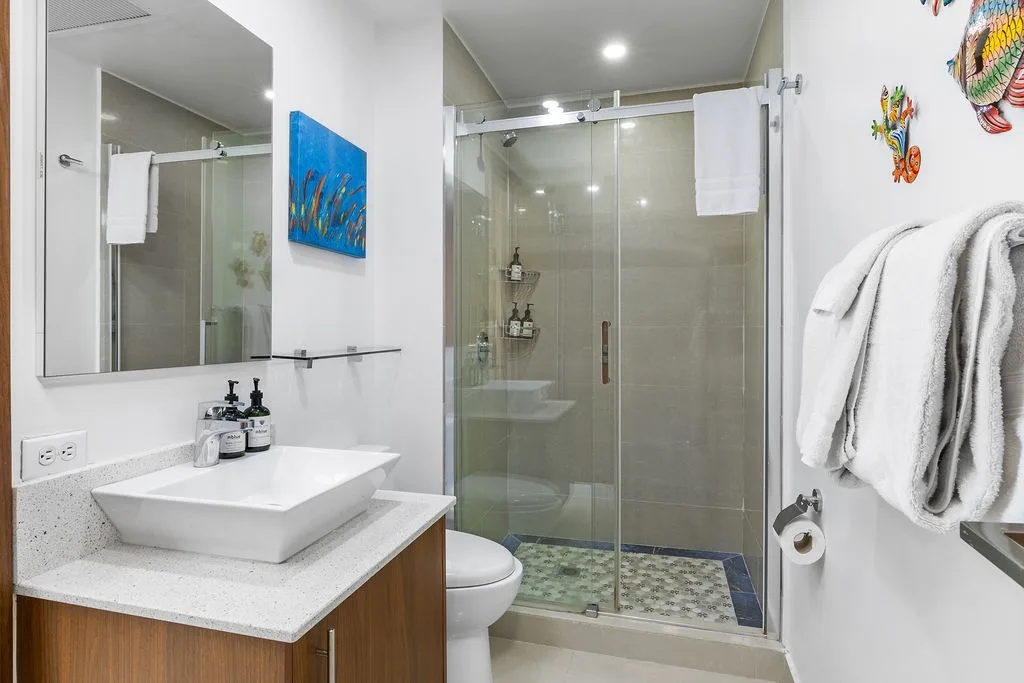 3BS-Blue311 - Let the Sea Set You Free with This 3BDR Corner Unit