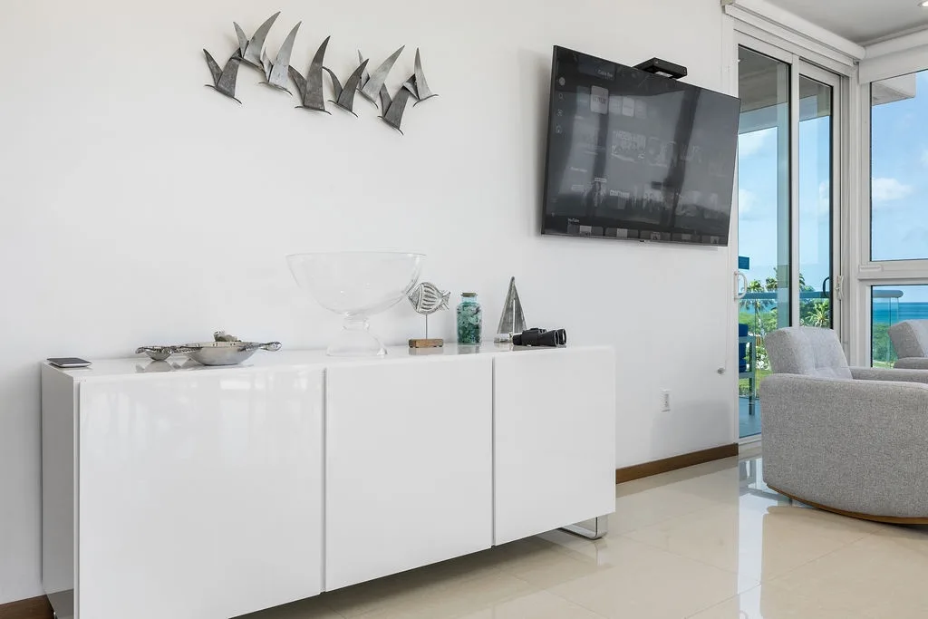 3BS-Blue311 - Let the Sea Set You Free with This 3BDR Corner Unit