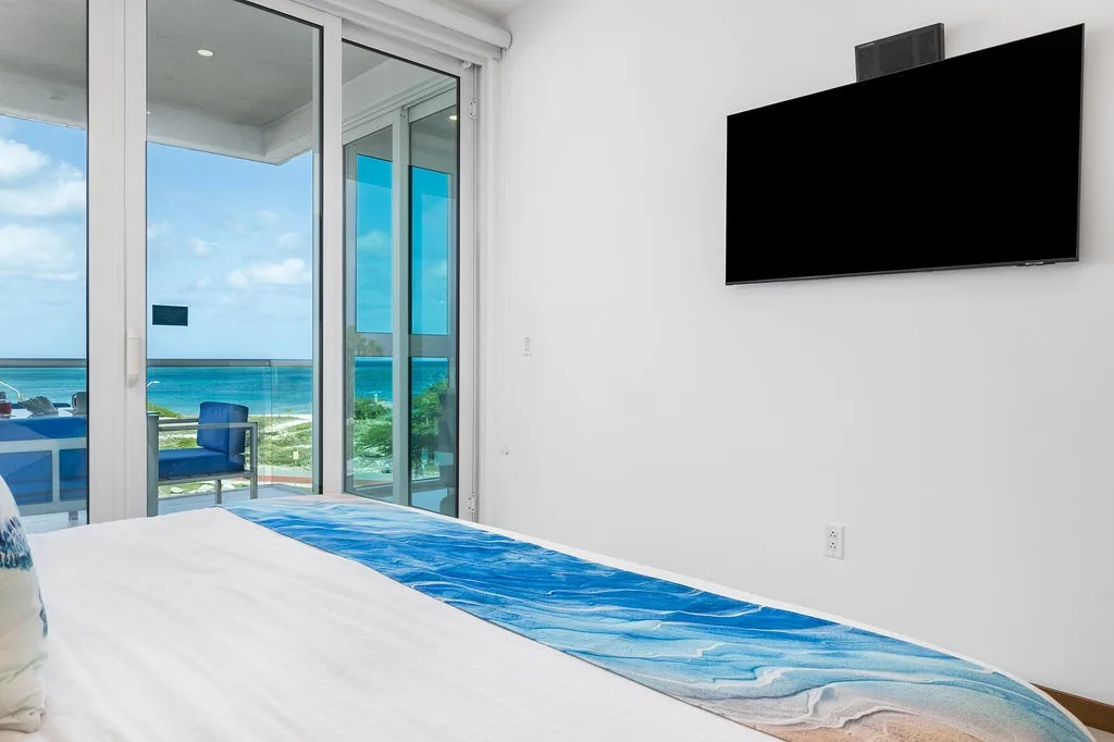 3BS-Blue311 - Let the Sea Set You Free with This 3BDR Corner Unit