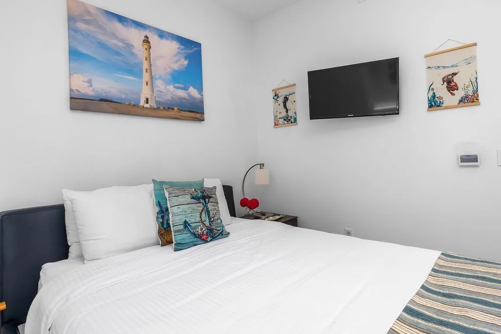 3BS-Blue311 - Let the Sea Set You Free with This 3BDR Corner Unit